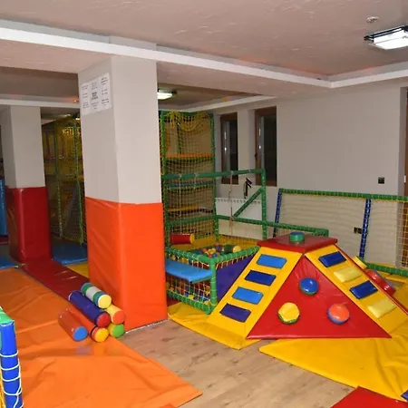 Andre P05 Milmari Apartment Kopaonik